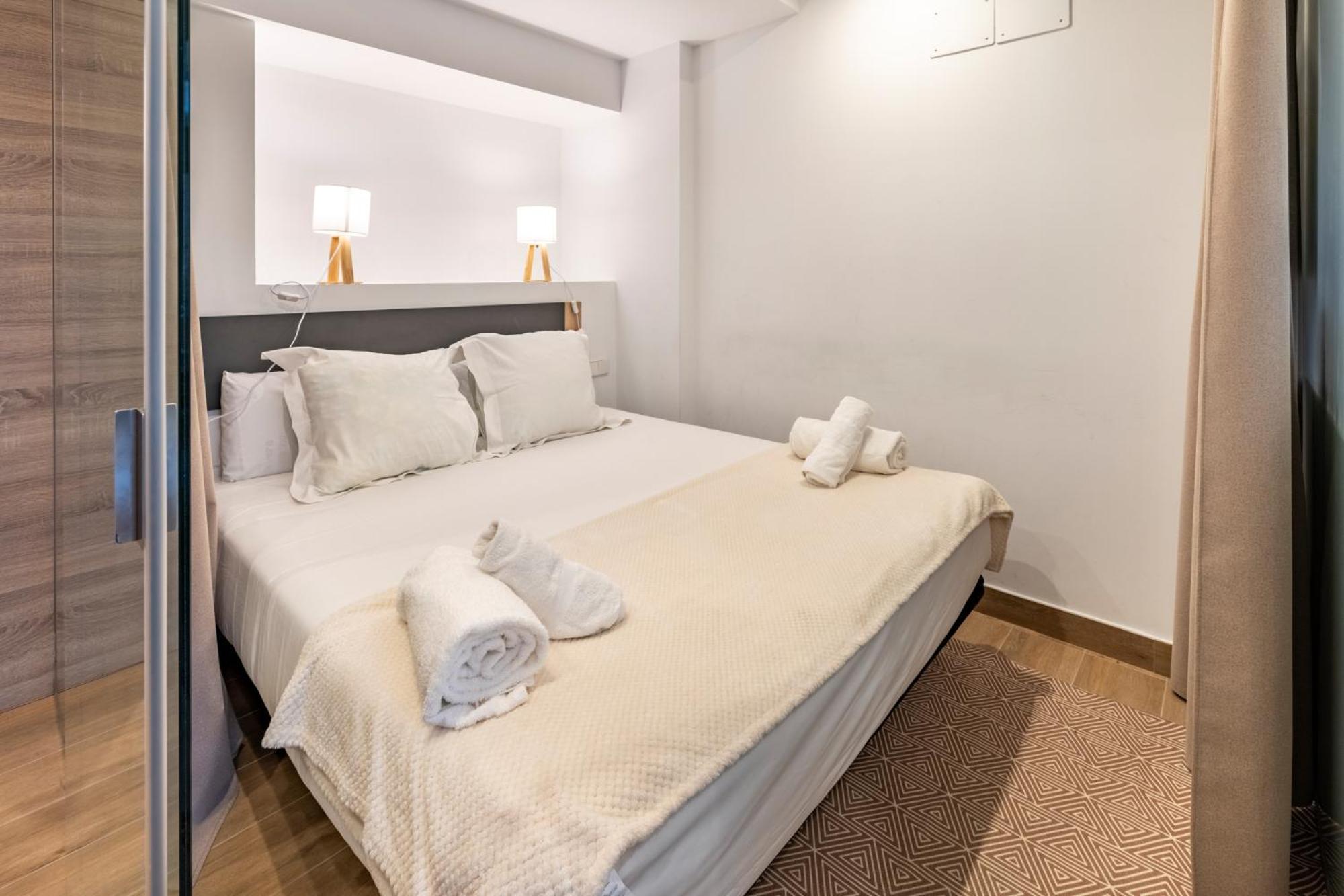 General Oraa - Darya Living Appartement Madrid Buitenkant foto