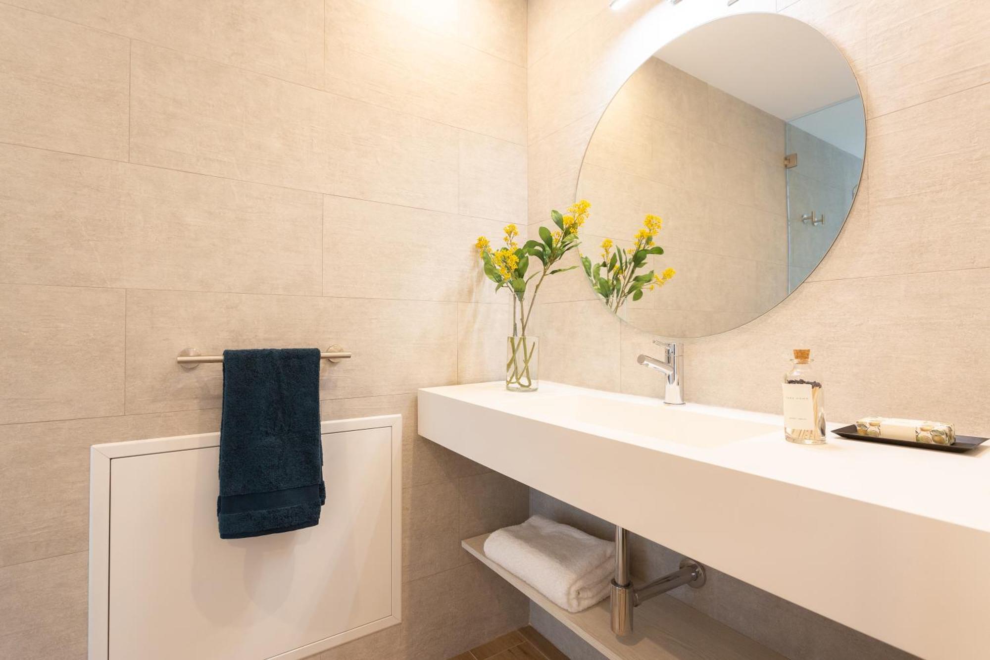 General Oraa - Darya Living Appartement Madrid Buitenkant foto