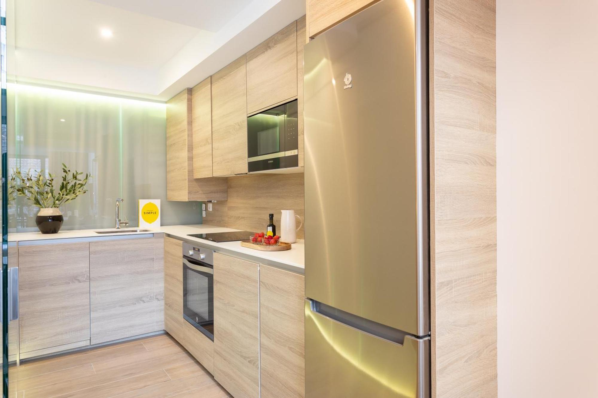 General Oraa - Darya Living Appartement Madrid Buitenkant foto
